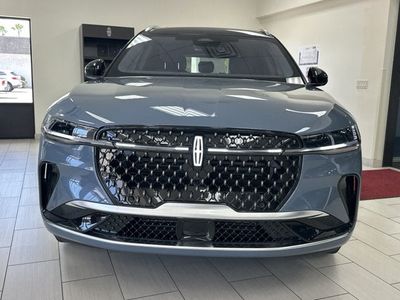 2026 Lincoln Nautilus — side profile view