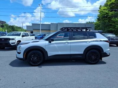 2026 Mitsubishi Outlander — side profile view