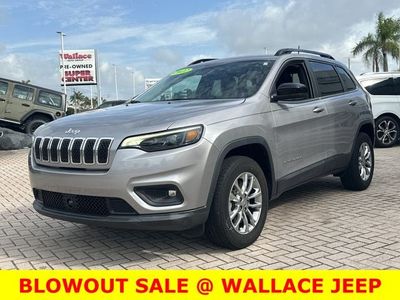 2022 Jeep Cherokee — rear three-quarter view