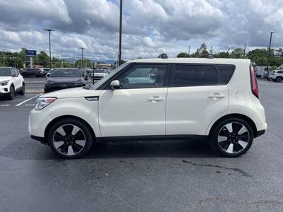 2015 Kia Soul — rear three-quarter view