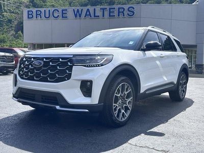 2025 Ford Explorer — side profile view