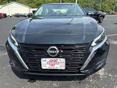 2025 Nissan Altima — side profile view