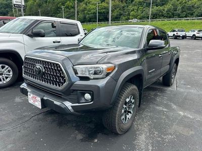 2018 Toyota Tacoma — detail view