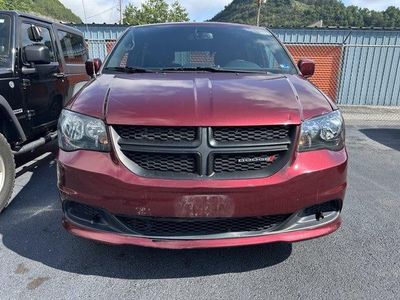 2017 Dodge Grand Caravan — side profile view