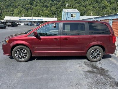 2017 Dodge Grand Caravan — interior view