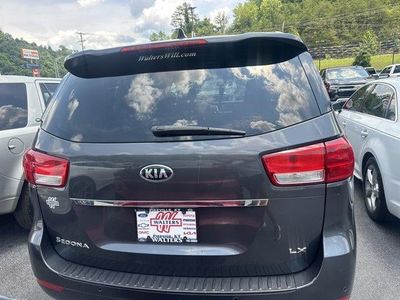 2017 Kia Sedona — rear three-quarter view
