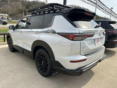 2026 Mitsubishi Outlander — detail view