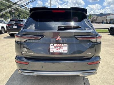 2026 Mitsubishi Outlander — detail view