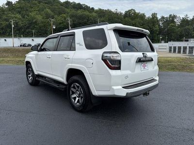 2020 Toyota 4Runner — detail view