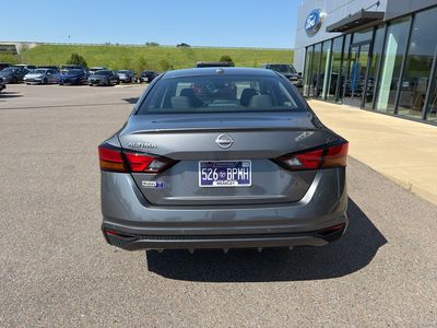 2025 Nissan Altima — detail view