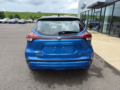 2023 Nissan Kicks — detail view