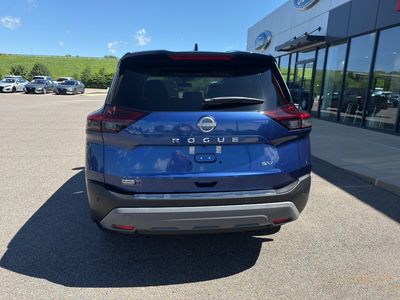 2023 Nissan Rogue — detail view
