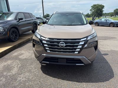 2025 Nissan Rogue — side profile view