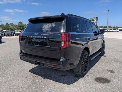2025 Ford Expedition — detail view
