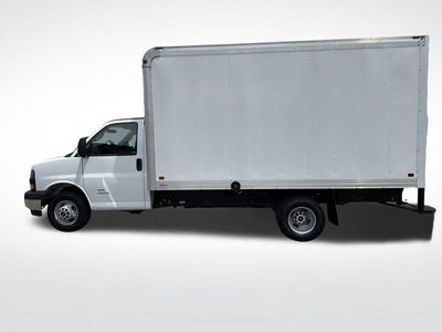 2026 GMC Savana Cutaway 4500 — side profile view