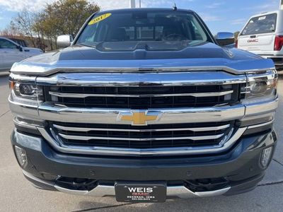 2017 Chevrolet Silverado 1500 — rear three-quarter view