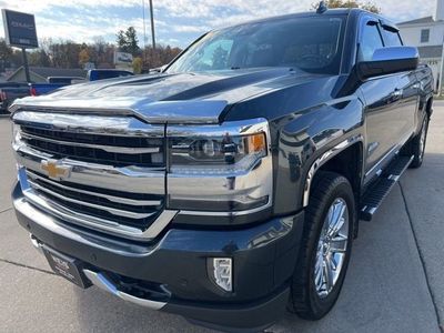 2017 Chevrolet Silverado 1500 — interior view