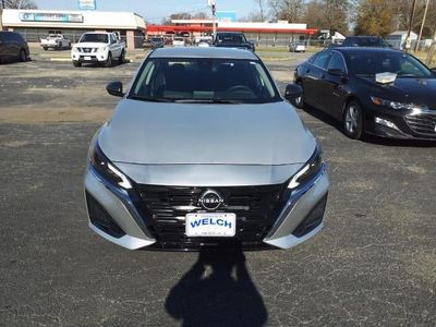 2024 Nissan Altima — side profile view