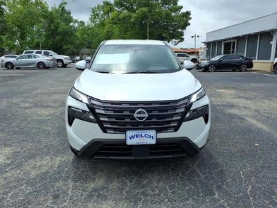 2026 Nissan Rogue — side profile view
