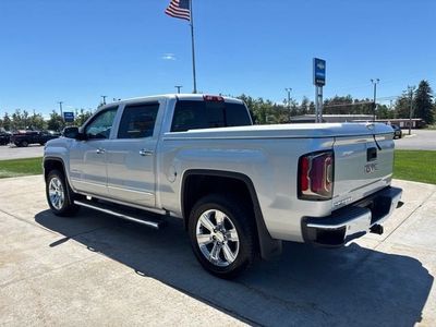 2018 GMC Sierra 1500 — interior view