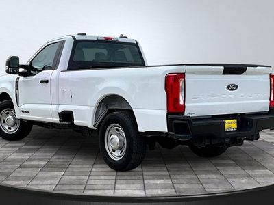 2025 Ford F-350SD — detail view