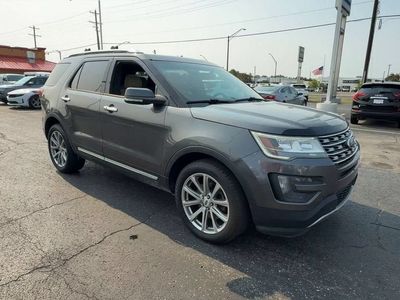2016 Ford Explorer — side profile view