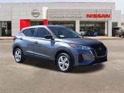 2025 Nissan Kicks Play S — front three-quarter view