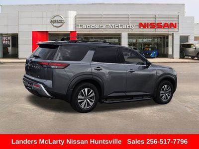 2022 Nissan Pathfinder - Photo 3