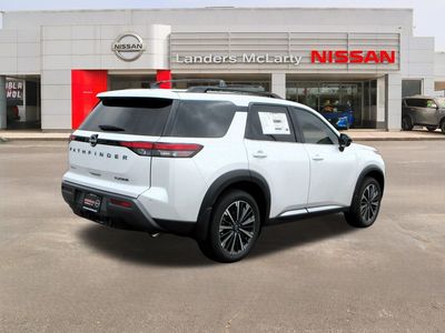 2026 Nissan Pathfinder - Photo 3