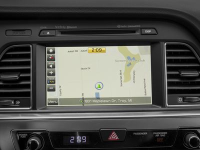 2017 Hyundai Sonata — photo 17 view