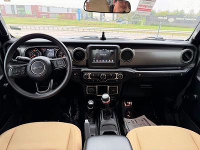 2023 Jeep Wrangler - Photo 28