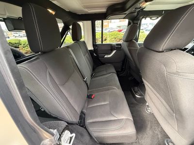 2016 Jeep Wrangler - Photo 33