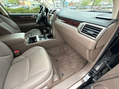 2019 Lexus GX - Photo 34