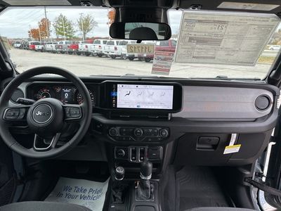 2026 Jeep Wrangler - Photo 12