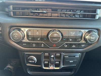 2026 Jeep Wrangler - Photo 4