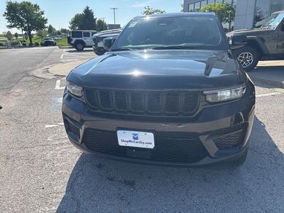 2025 Jeep Grand Cherokee - Photo 10
