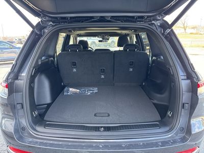 2026 Jeep Grand Cherokee - Photo 4