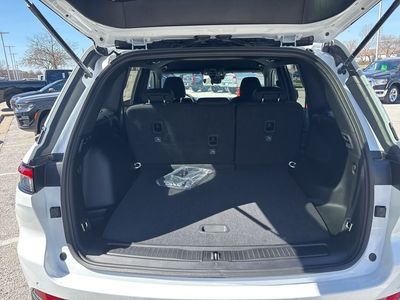 2026 Jeep Grand Cherokee - Photo 3