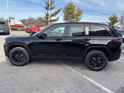 2026 Jeep Grand Cherokee - Photo 18