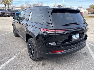 2026 Jeep Grand Cherokee - Photo 24