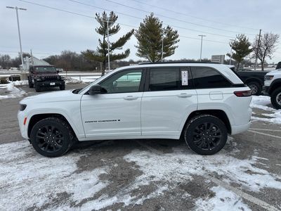2026 Jeep Grand Cherokee - Photo 17