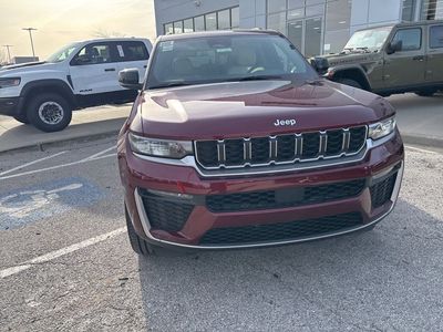 2026 Jeep Grand Cherokee - Photo 9