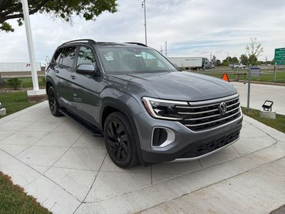 2024 Volkswagen Atlas - Photo 2