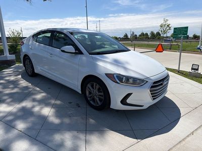 2018 Hyundai Elantra - Photo 2