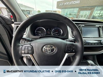 2015 Toyota Highlander - Photo 6