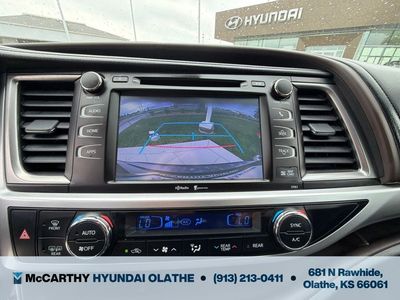 2015 Toyota Highlander - Photo 9
