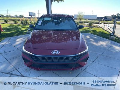2025 Hyundai Elantra - Photo 11