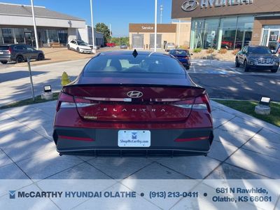 2025 Hyundai Elantra - Photo 14