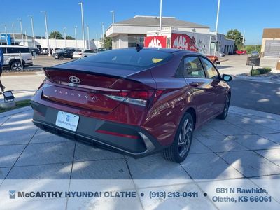 2025 Hyundai Elantra - Photo 15