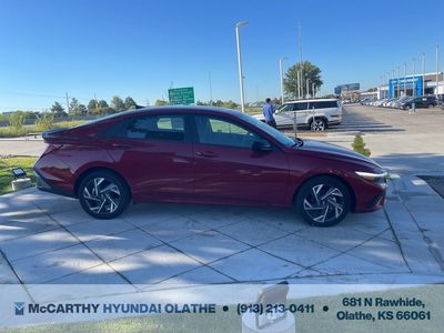 2025 Hyundai Elantra - Photo 16